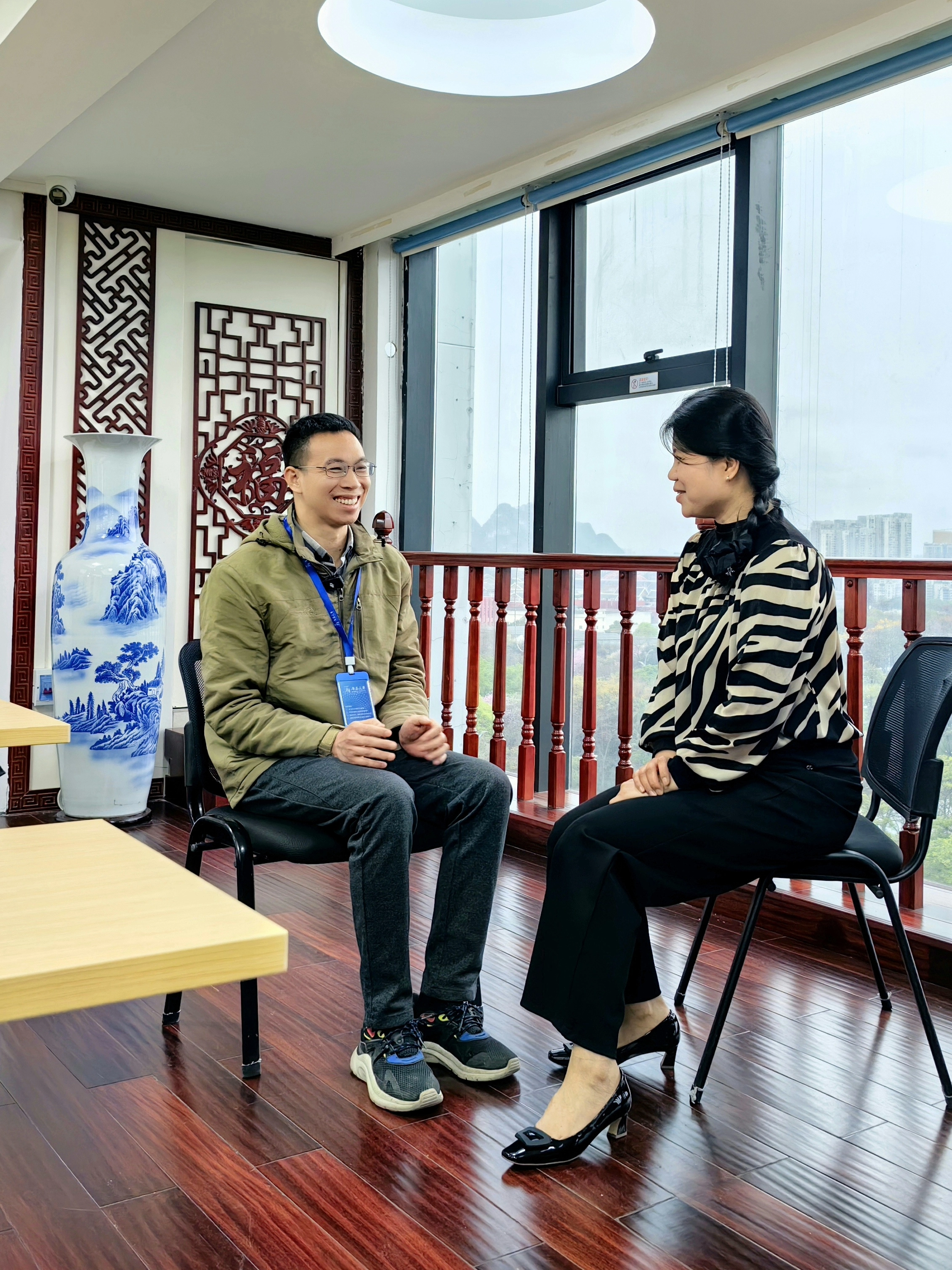 破茧成蝶凭实干 以生活为炬照备考路——广西注协专访广西天华优秀员工黄恒新